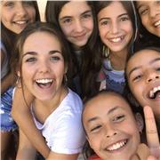 Doy clases económicas de repaso para niños de primária. Creo en el aprendizaje mediante juegos e ejercicios amenos. Ningún niño es un caso perdido